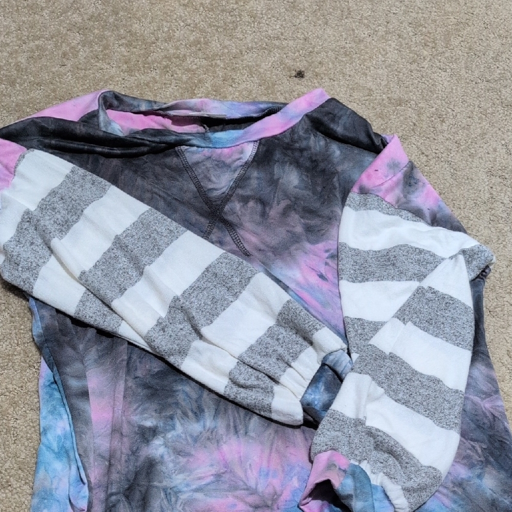Tie-Dye Long Sleeve Blouse
